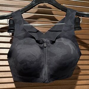 EUC Lululemon Enlite Bra Front Zip Black Camouflage Women's Sports Bra 38C